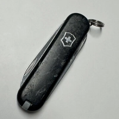 Swiss Army Knife Victorinox 58mm Classic SD Pocket Knife Black FREE SHIPPING - Image 1 of 4