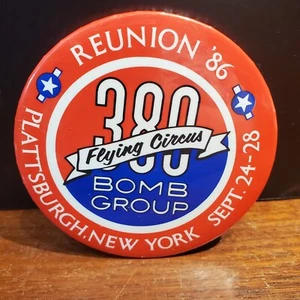 380th Bomb Group Flying Circus WWII Reunion Button 1986 Plattsburgh NY 3.5" - Picture 1 of 2