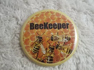 Pin trasero con botón BeeKeeper Bee ~ 2-1/4" (B32) - Imagen 1 de 2