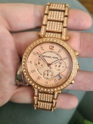 Michael Kors BEAUTIFUL Rose Gold Tone Watch With Crystals - Image 1 of 4