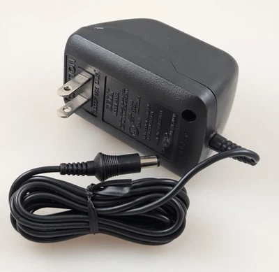 Adaptador de corriente alterna oficial OEM Sega Master System II 2 NUEVO EN BOLSA MK-3008 Foto 1 de 2