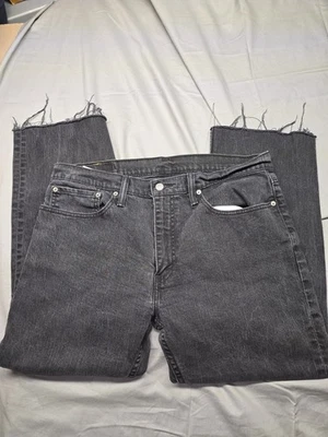 Levi's 559 Jeans Mens 36x36 Black Straight Leg Frayed Hem Denim Casual Pants - Image 1 of 4