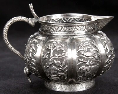 Antigua crema anglo india perseguida repoussé de plata esterlina India hora del té antigua Foto 1 de 4