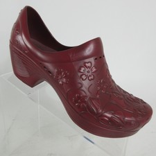 dansko pixie clogs
