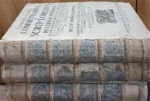 - Commentarius de scriptoribus ecclesiae antiquis illorumque scriptis tam impre - Foto 1 di 1