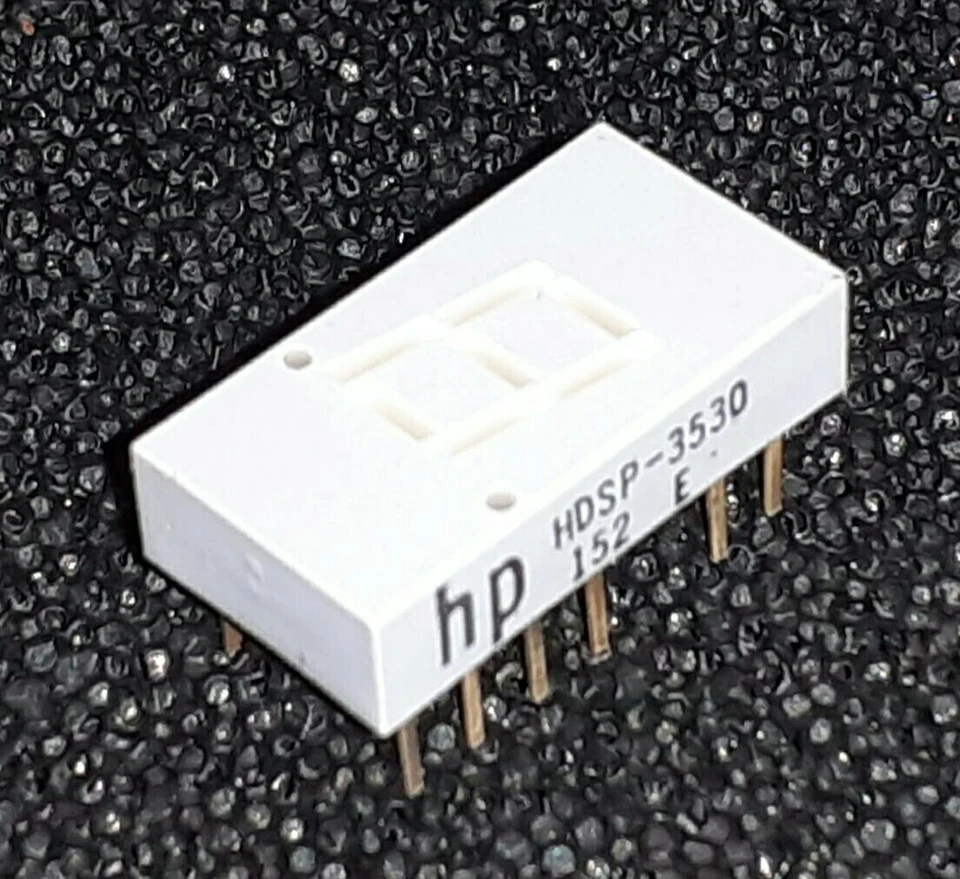 4 pcs. LED 7Segm. Display HP HDSP-3530 High Efficiency Red 7.6 mm Common Anode - Bild 1 von 1