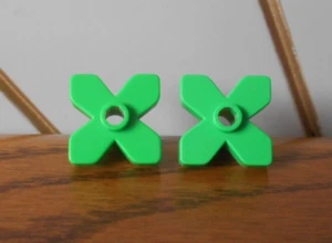 BRIGHT GREEN ANGULAR FLOWER HEAD 2x2, open stud genuine LEGO spare parts 4727 x2 - Picture 1 of 3