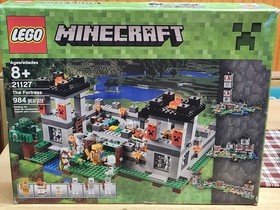 LEGO Minecraft: The Fortress (21127)