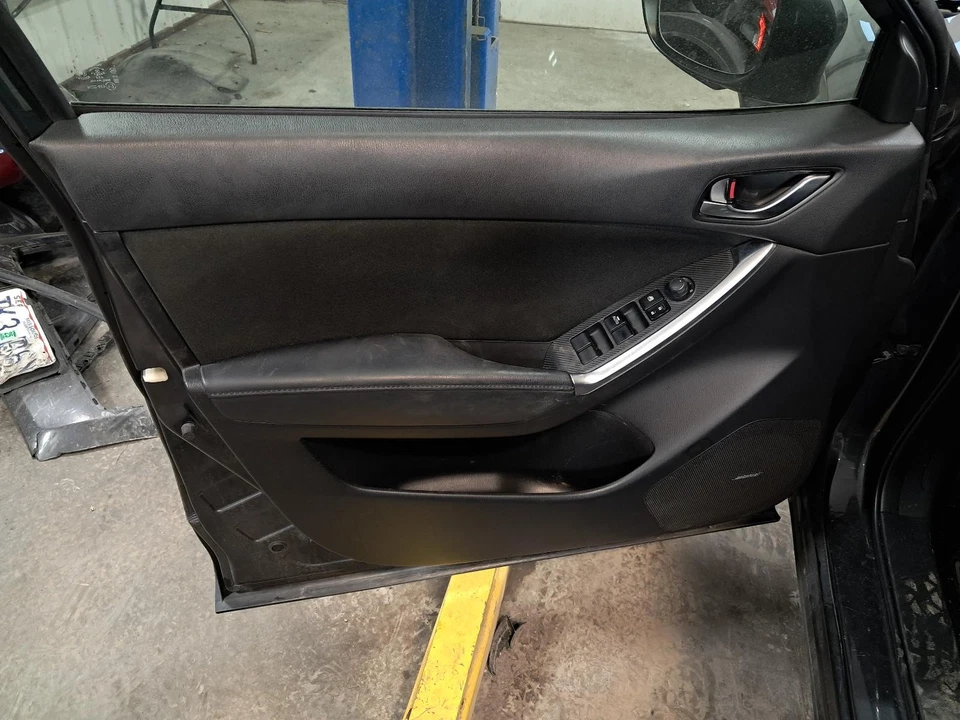 2015 Toyota Sienna Front Left Driver Door Panel Trim Black Used OEM 422147 Foto 1 de 4