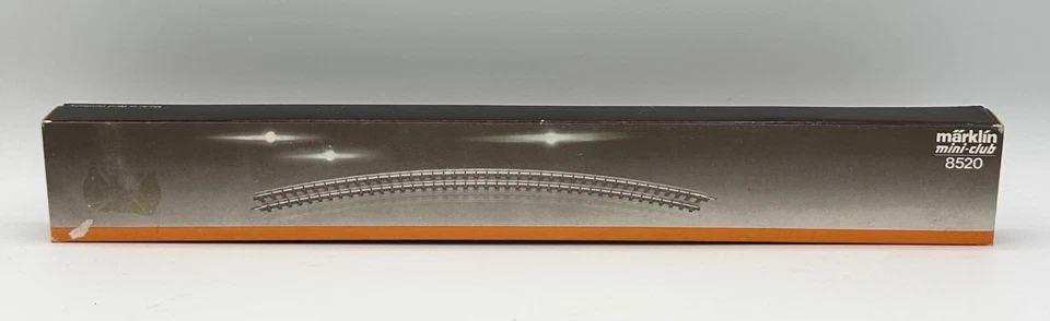 Marklin Z Scale 8502 10x195mm  45' Curve Track - Image 1 of 3