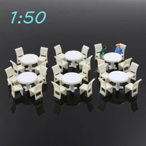 Set 6 modellismo scena scala OO 1:75 bianco tavolo da pranzo rotondo sedia Settee ZY01075 - Foto 1 di 6