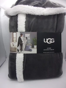 UGG AVERY KAPUZE Erwachsene ÜBERWURF Decke Anthrazit 50X60 Brandneu Grau - Bild 1 von 1