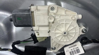 2010 Mercedes-Benz C300 Sport 3.0L 6Cyl газа 272.947 без наддува - Изображение 1 из 3