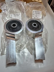  Acura MDX Lower Control Arm Bush Bracket Set L&R 51395-STXA04 51396-STXA04 - Bild 1 von 7