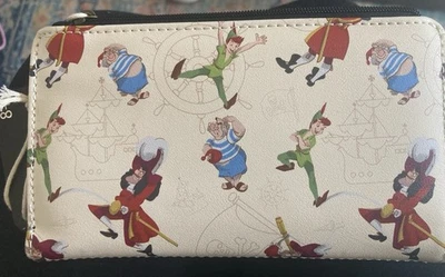 Cartera Loungefly Disney Peter Pan Exclusiva Capitán Gancho Pirata Calavera Nueva con Etiqueta Foto 1 de 4