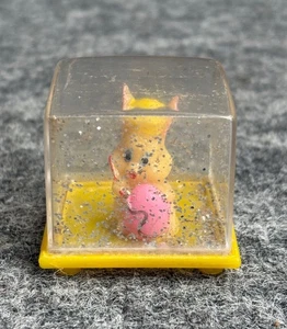 Vintage Hong Kong Piggy Snow Globe Figurine With Yellow Base Alice Wonderland - Picture 1 of 6
