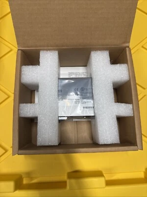 Phoenix Contact - FL Switch SFN 5T - Industrial EtherNet Switch - Image 1 of 4