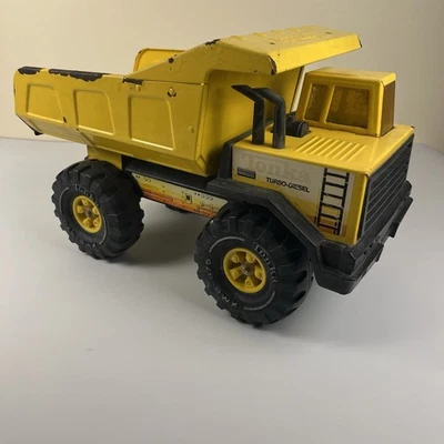 Camión de volteo Tonka amarillo vintage turbo diésel acero prensado juguete Foto 1 de 4