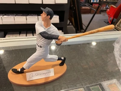 JOE DIMAGGIO NEW YORK YANKEES GARTLAN FIGURA ESTATUA FIRMADA 910/2214 SIN USAR, EN CAJA Foto 1 de 4