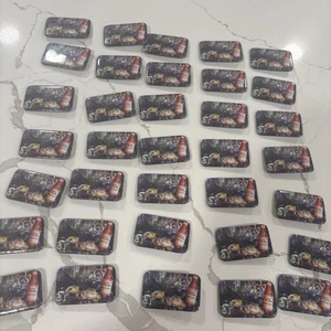 Lot Of 35 Vintage Budweiser Beer Frogs Rectangle Buttons/Pinbacks New Old Stock - Picture 1 of 8