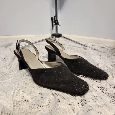 Tacones Nine West Vintage Negro Satinado Cuentas Talla 9M Foto 1 de 4