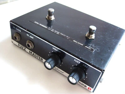 复古 Ace Tone FM-2 专业 Fuzz Master Fuzz 吉他效果器 — 第 1/4 张图片
