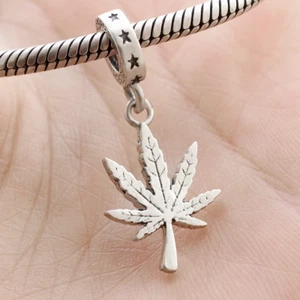 Weed Leaf Cannabis Hemp Charm Pendant In 925 Sterling Silver Fit Bracelet Nature - Picture 1 of 5
