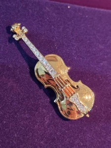 Golden Diamante Violin Pin Badge (NEW) - Picture 1 of 4