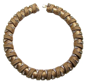 Vintage Wicker Style Necklace CINER Signed Gold Tone Rhinestone Decorated 749j - Imagen 1 de 2