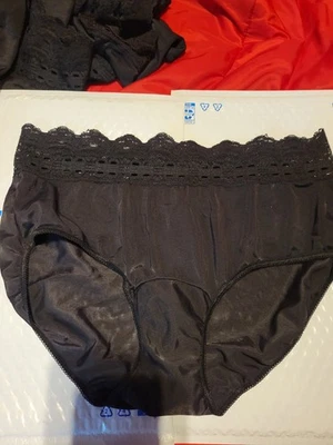 Vintage Olga Warners Secret Hug Style Panties Silky Nylon Black 7L Free Shipping - Image 1 of 4