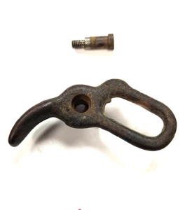 Antique Singer Treadle Sewing Machine Belt Shifter and Screw - Cast Iron - Picture 1 of 2