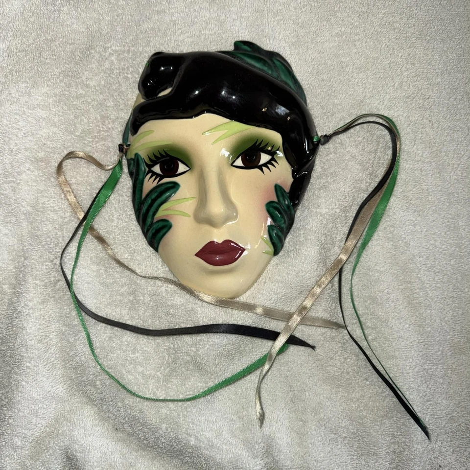 Máscara facial vintage exótica pantera selva colgante de pared Foto 1 de 4