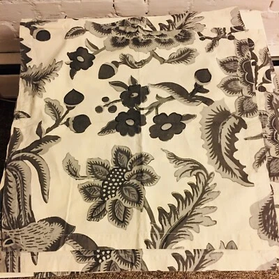 Conjunto de cinco guardanapos Williams Sonoma cinza floral algodão novo sem etiquetas - Imagem 1 de 4