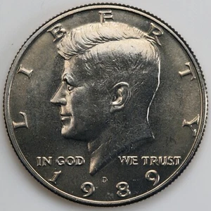 1989 D BU Kennedy Half Dollar CN-Clad US Coin 4213 - Picture 1 of 3