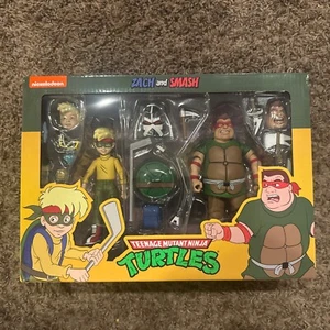 NECA Teenage Mutant Ninja Turtles Zach And Smash - Picture 1 of 2