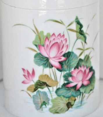 Contenedor Porcelana Flor de Loto Bolas de Algodón, Q Puntas, Mesa de Polvo, Brocha de Maquillaje Foto 1 de 4