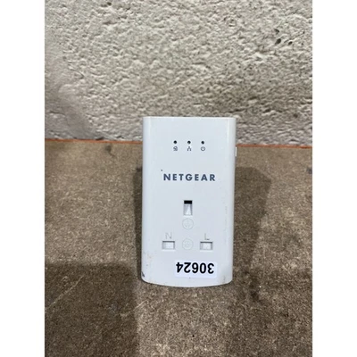 Netgear XAV5421 Powerline 500+ Outlet Adapter Single White Ethernet Port UK Plug - Image 1 of 4