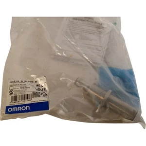 NEW Omron E2B-M18LS08-M1-B1 Inductive Proximity Sensor M18 8mm PNP NO M12 - Picture 1 of 3