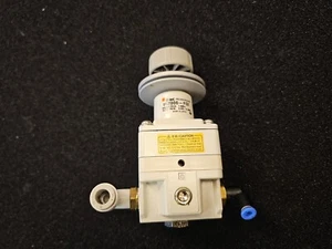 Precision regulator SMC IR2000-F02 - Picture 1 of 1