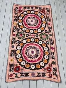 Pfirsich Vintage Suzani bestickt Mitgift Wandbehang Zentralasiatisch Usbekisch - Bild 1 von 13