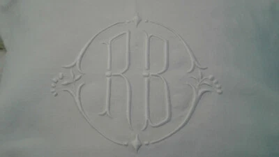 monogramme ancien RB sur coussin en lin de 50 cm - Photo 1/4