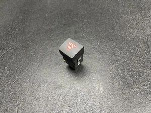 Emergency Hazard Control Switch 2019 Audi S5 Coupe 8W0941509A5PR 2018 2020 -2023 - Picture 1 of 9
