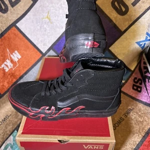 Vans Sk8-Hi Flame Size 7.5 Men’s / Shoe Lace Has Damage - Picture 1 of 8