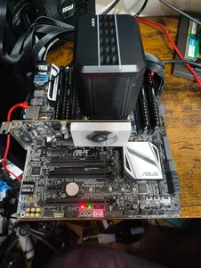 Motherboard + CPU / ASUS X99-A / i7-5820K / 1 RAM SLOT NOT DETECTING READ DESC. - Afbeelding 1 van 11