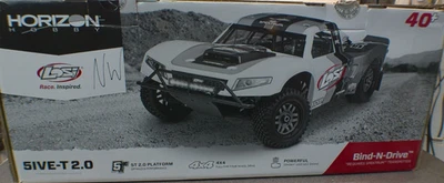 Motor a gasolina Losi 5IVE-T 2.0 1/5 4WD caminhão de curto curso cinza/azul/branco 32cc - Imagem 1 de 4