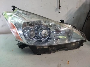 2012 2013 2014 Toyota Prius V Headlight Right Passenger OEM Xenon HID Headlamp - Picture 1 of 11