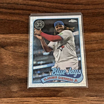 2024 Topps Chrome VLADIMIR GUERRERO Jr Silver Pack Mojo 19889 Topps Blue Jays - Image 1 of 2