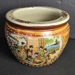 Jarrón vintage pintado a mano asiático japonés Moriage porcelana 3" geisha floral - Imagen 1 de 15