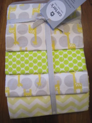 New NWT Carter Polka Dot Giraffe 4 Pk Receiving Flannel Cotton Blanket Set - Image 1 of 4