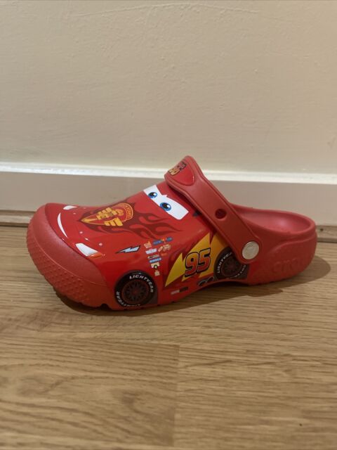 Lightning Mcqueen Crocs – SMEEKS